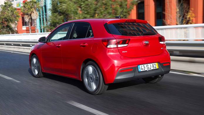 kia rio 2020 traseira