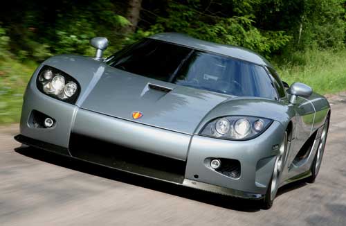 koenigsegg ccx, apesar do nome complicado ele é atualmente um dos carros mais rápidos do mundo