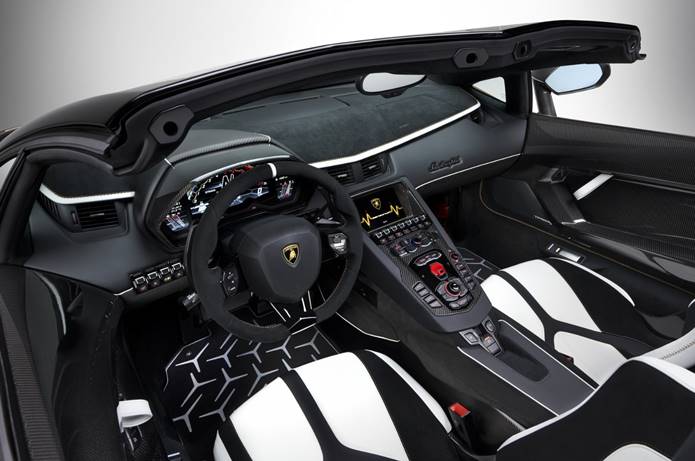 aventador svj roadster interior