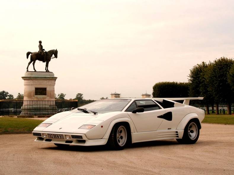 lamborghini countach 1985