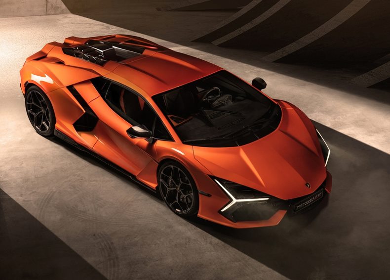 lamborghini revuelto