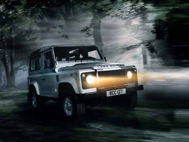 land rover defender 2010