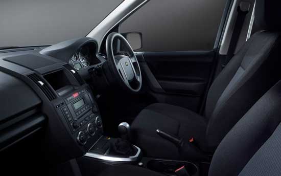 interior land rover freelander 2 white black