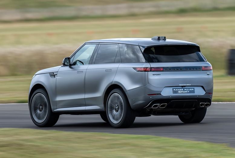 range rover sport 2023 traseira rear view