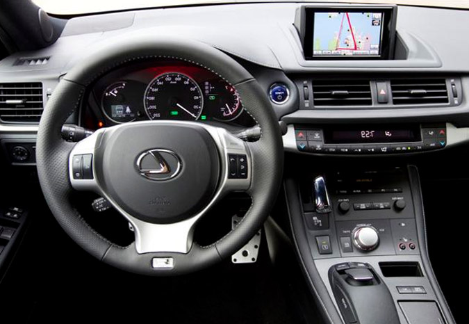 novo lexus ct 200h