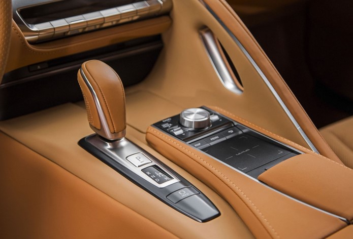 lexus lc 500 interior console central