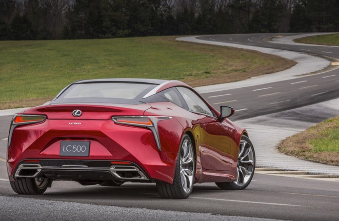 lexus lc500 traseira