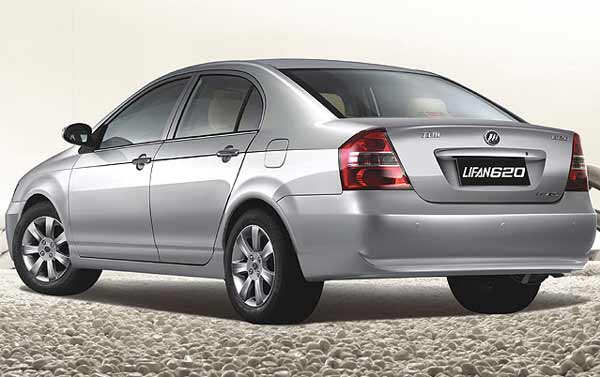 lifan 620 traseira