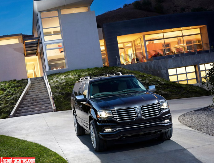 novo lincoln navigator 2015