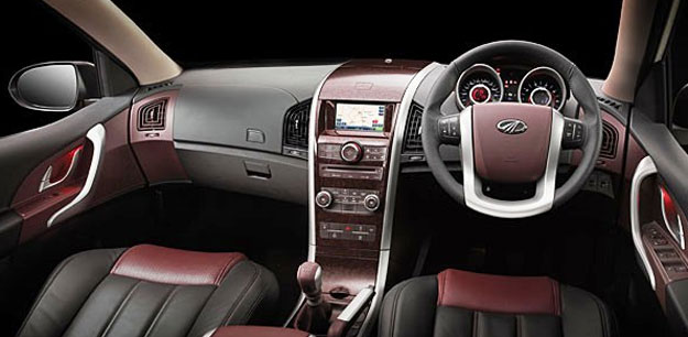 mahindra xuv 500 interior painel