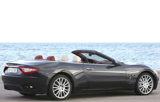 maserati gran cabrio 2011