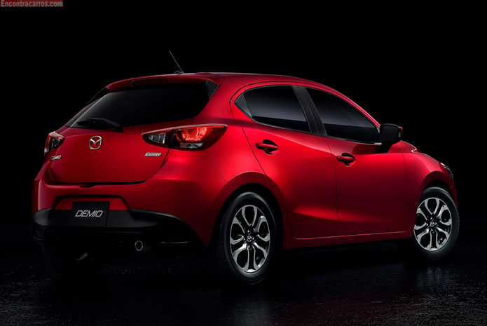 novo mazda 2 2014/2015