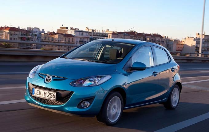 mazda 2 2011