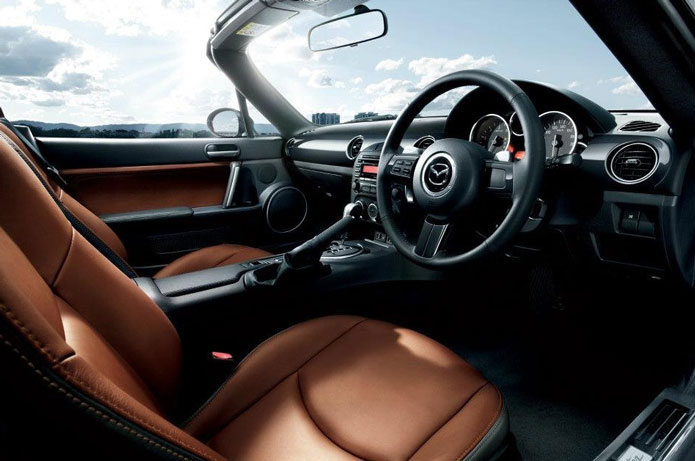 interior mazda mx-5 2013