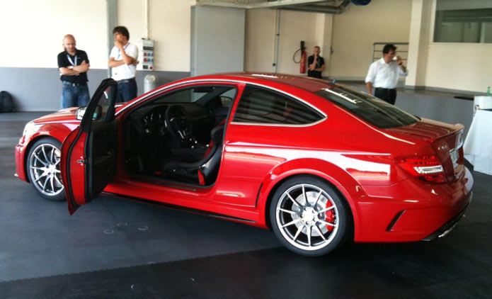 mercedes c63 amg black series traseira