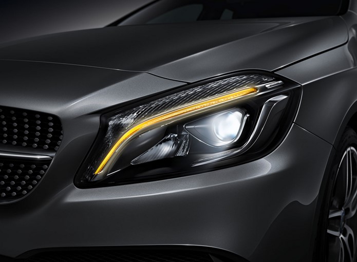 mercedes classe a 2016 farol