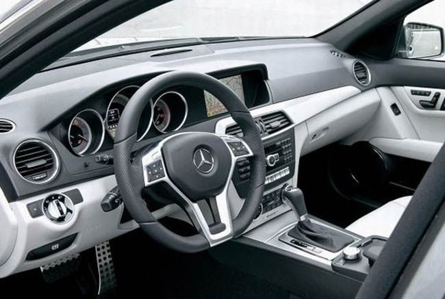 mercedes classe c 2011 2012 interior / mercedes c class 2011 2012 interior