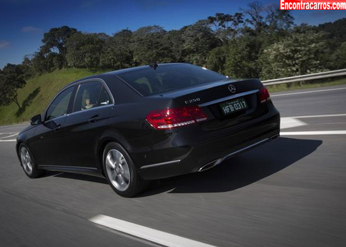 novo mercedes classe e traseira rear view