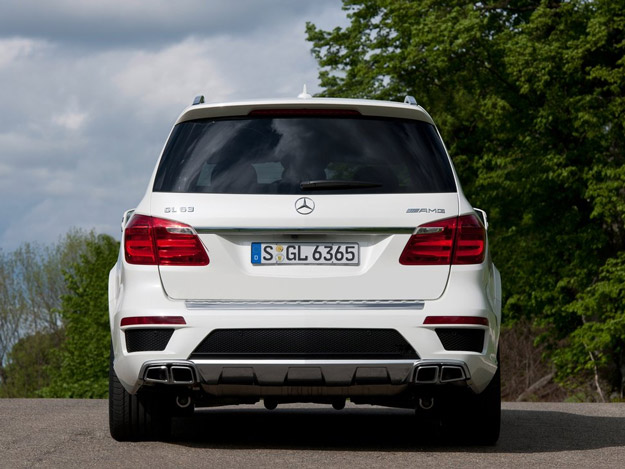 mercedes gl 63 amg traseira