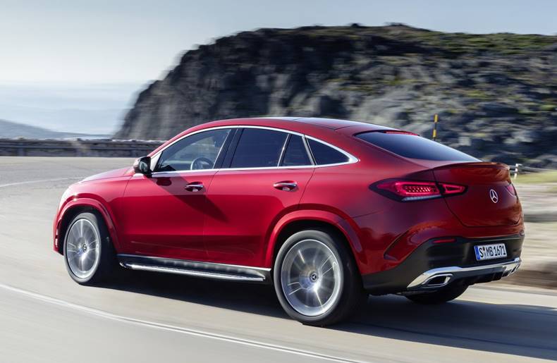 novo mercedes gle coupe 2021 traseira