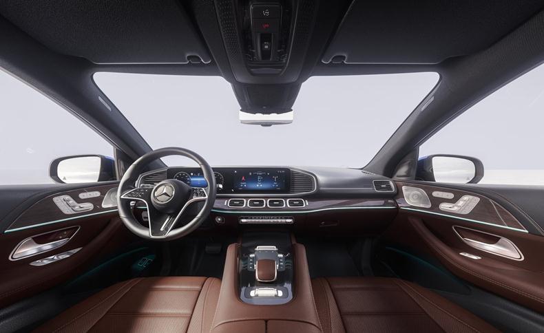 mercedes gle 2024 interior painel dashboard