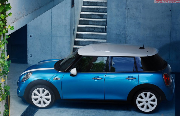 mini cooper 4 portas 