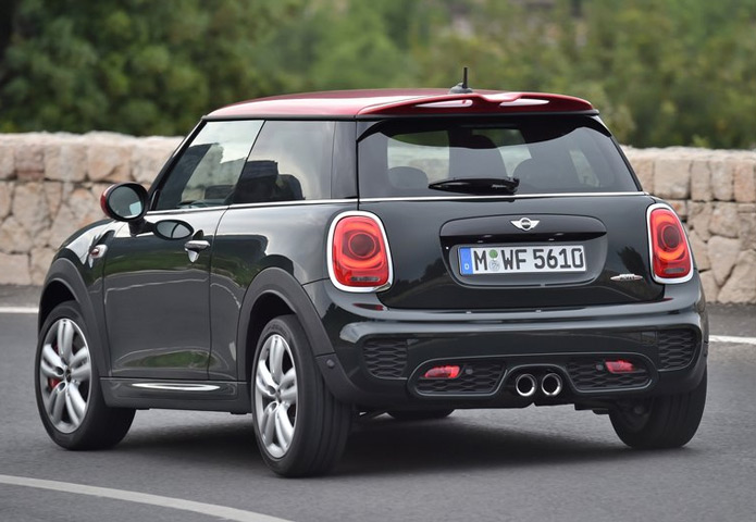 mini cooper jcw 2016