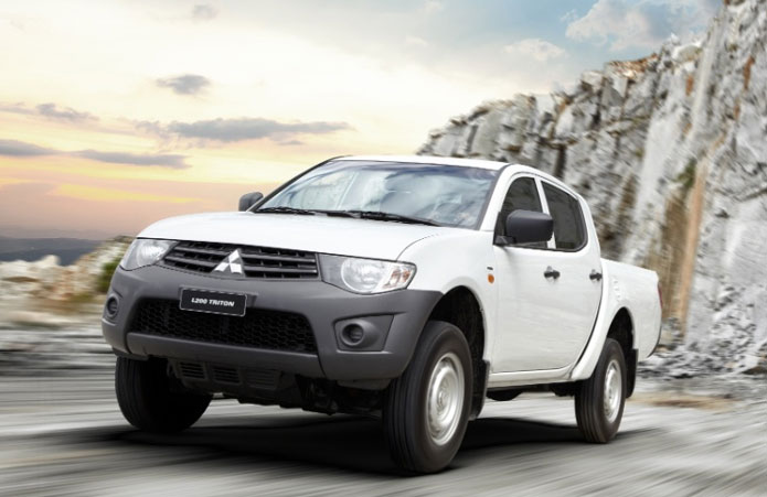 mitsubishi l200 2013