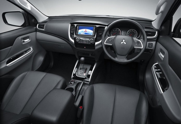 nova mitsubishi l200 triton 2015 2016 interior