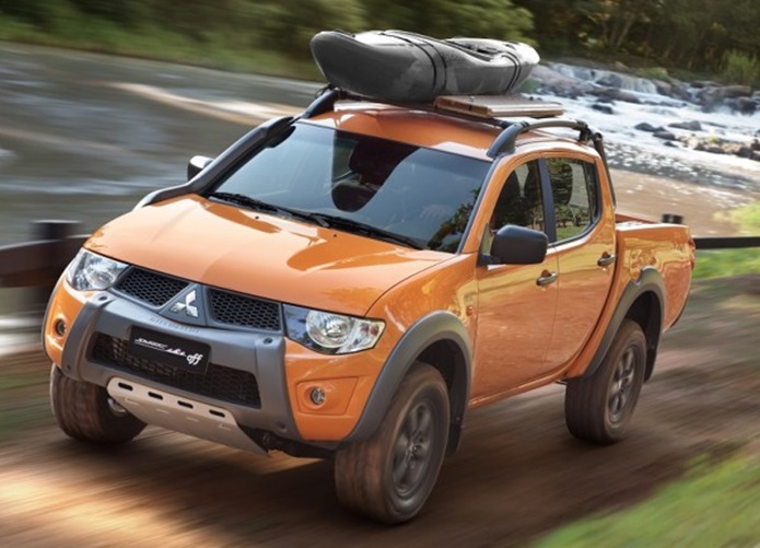 mitsubishi l200 triton savana off