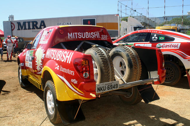 mitsubishi l200 triton sr 2011