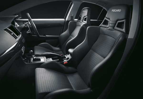 interior mitsubishi lancer evolution x