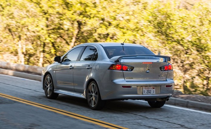 mitsubishi lancer 2016