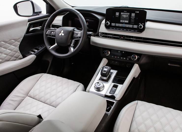 mitsubishi outlander 2022 interior