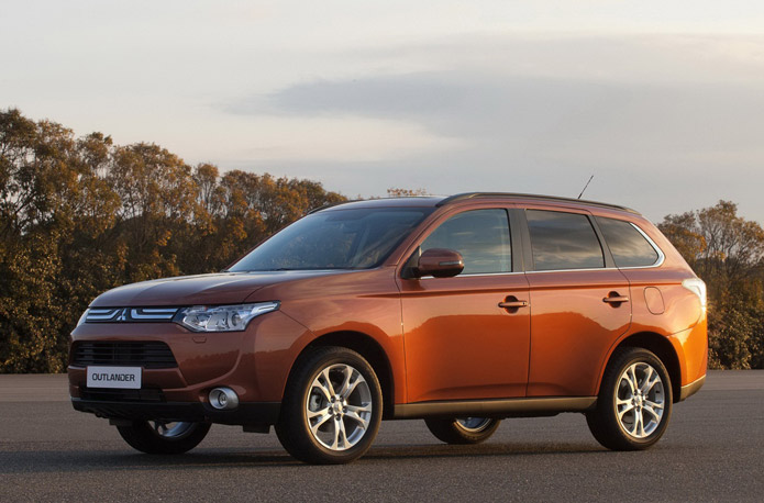 novo mitsubishi outlander 2013