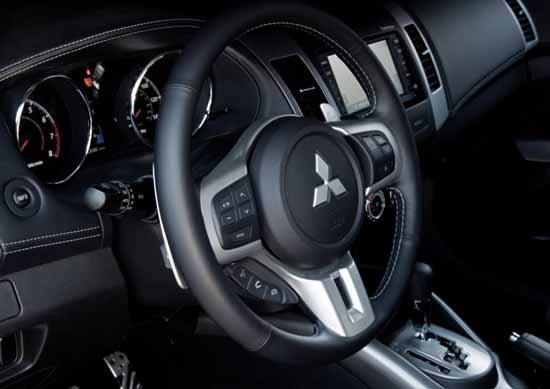 interior mitsubishi outlander gt