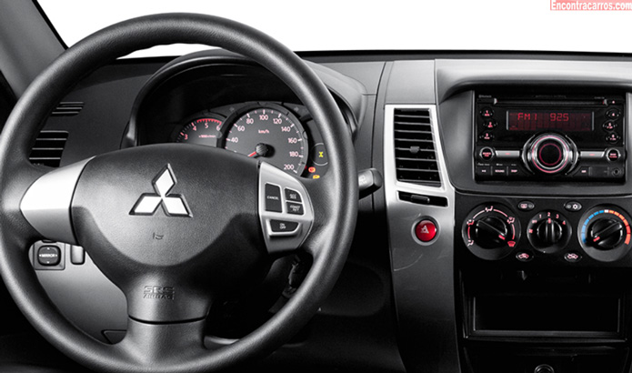 mitsubishi pajero dakar diesel 2015 interior