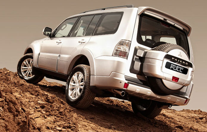 mitsubishi pajero full 2012