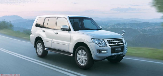 mitsubishi pajero 2015