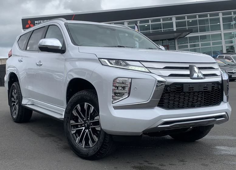 pajero sport 2022