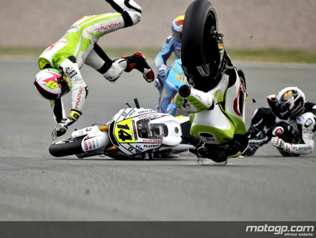 motogp 2010 alemanha acidente