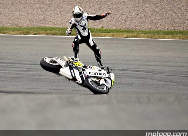 Randy de Puniet motogp 2010 alemanha acidente