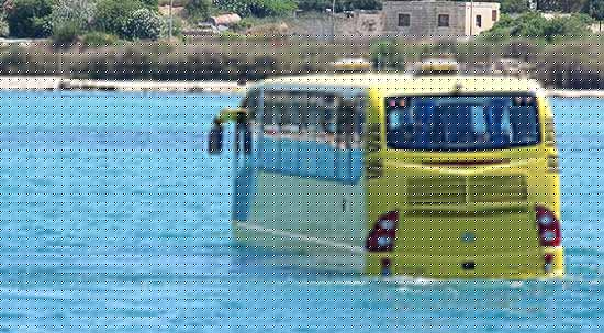 onibus anfibio