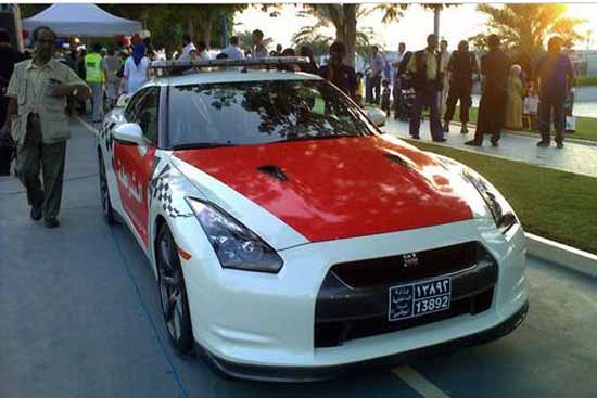 nissan gtr police car abu dhabi