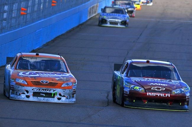 nascar phoenix 2011 kyle busch e jeff gordon