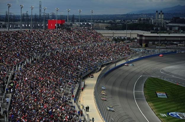 nascar autoclub 400