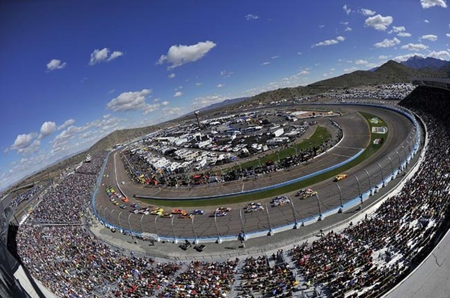 nascar phoenix 2011