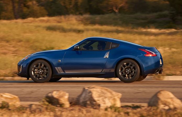 nissan 370z 2019 heritage edition