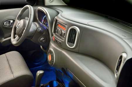 interior nissan cube 2010 / nissan cube dashboard