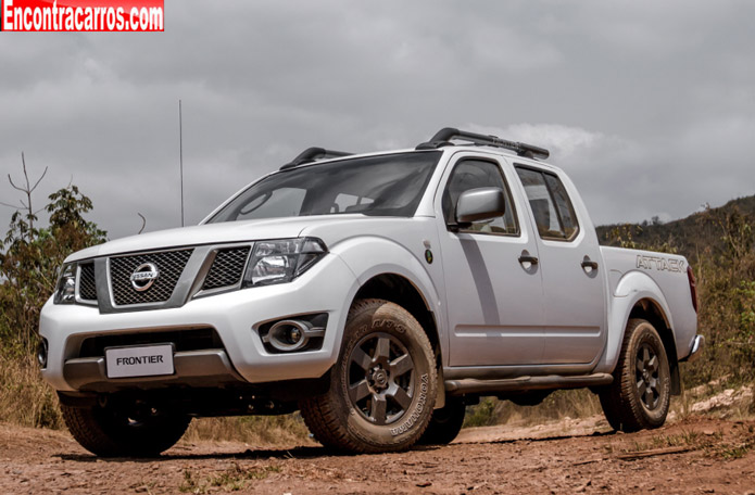 nissan frontier 10 anos